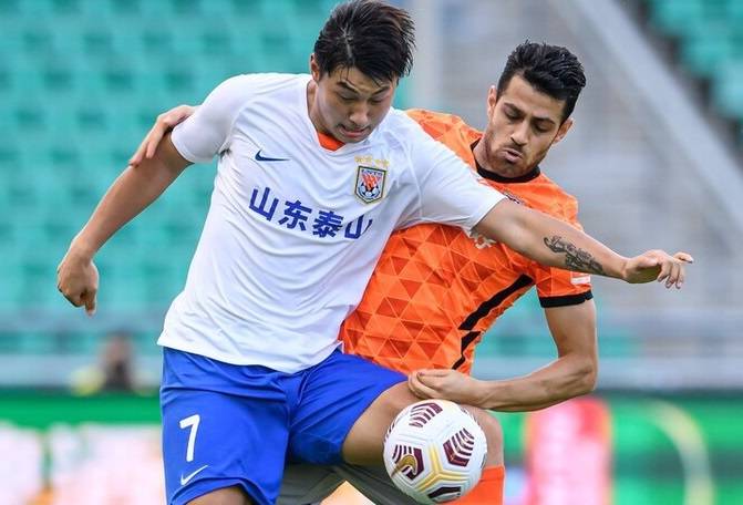 关于赛后夏洛特黄蜂调整名单以备中超；强势反弹环节打磨；管理层满意；球队文化再被提及的信息