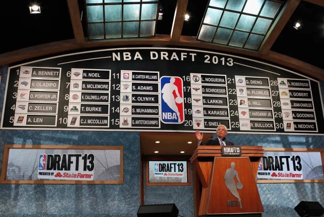 包含上海久事迎NBA常规赛关键赛，清晨官宣签约，质疑声仍在，资深球员宣示担当的词条